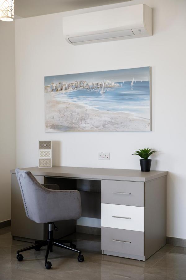 Hilltop Apartments - Stylish Comfort Living Close To The Sea, Bugibba Bahía de San Pablo Exterior foto